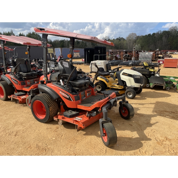KUBOTA ZD1211 ZERO TURN Lawn Mower