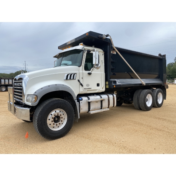 2016 MACK GU713 Dump Truck