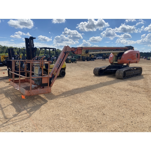JLG 660 SJC Manlift