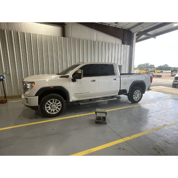 2020 GMC 2500 DENALI HD Pickup Truck
