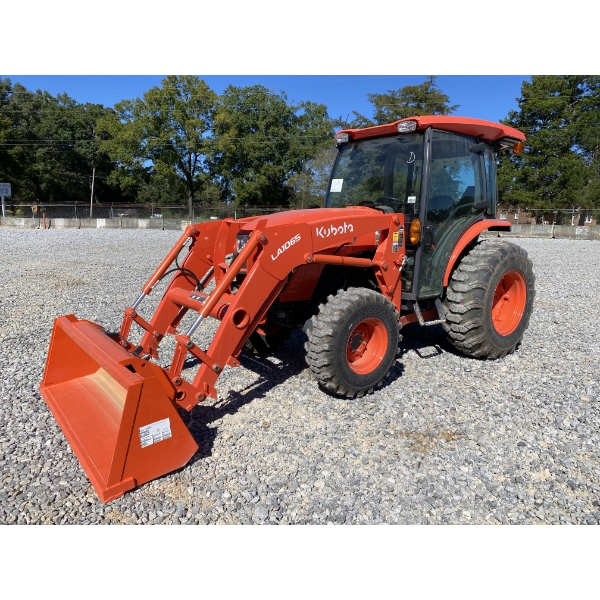 2025 KUBOTA MX5400 Farm Tractor