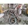 Image 2 : SAND BLASTING POT