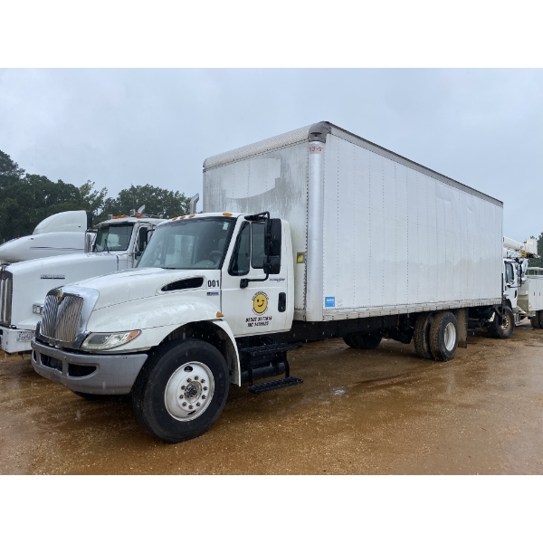 2014 INTERNATIONAL 4300 Box Truck
