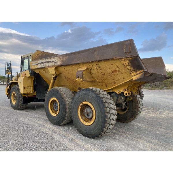 2004 KOMATSU HM300-1 Articulated Truck - J.M. Wood Auction Company