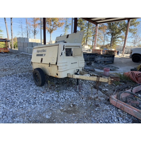 2003 INGERSOLL RAND P185WIR Air Compressor
