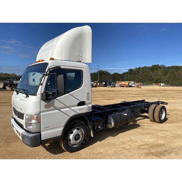 2017 MITSUBISHI FUSO CANTER Cab and Chassis Truck