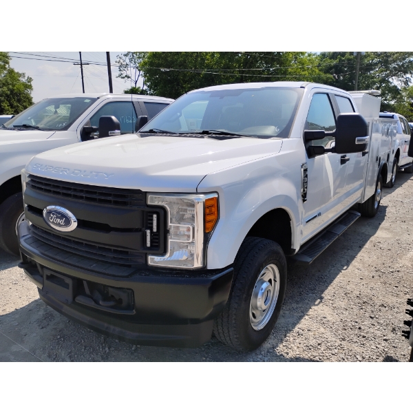 2017 FORD F350 XL Service / Mechanic Truck