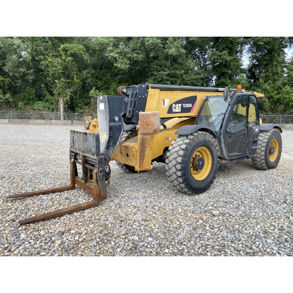 2017 CAT TL1255D Forklift - Telehandler