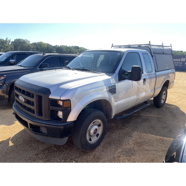 2008 FORD F250 XL Pickup Truck