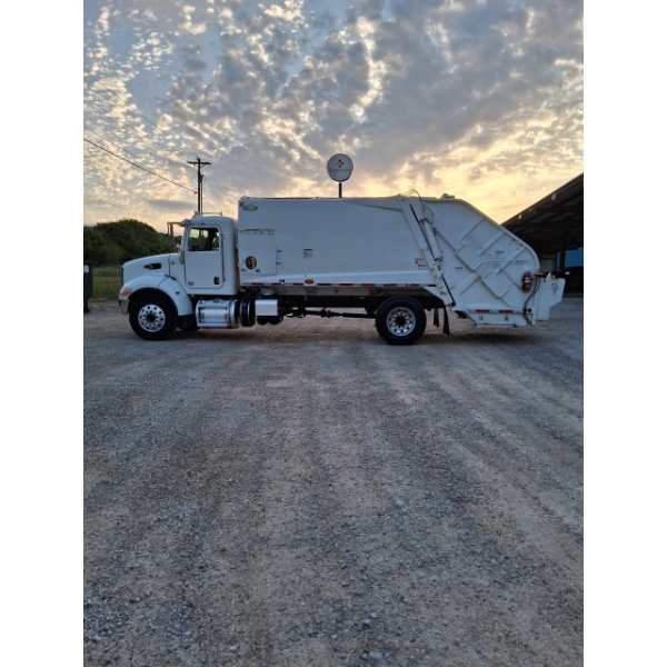 2020 PETERBILT 348 Garbage / Sanitation Truck