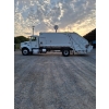 Image 1 : 2020 PETERBILT 348 Garbage / Sanitation Truck