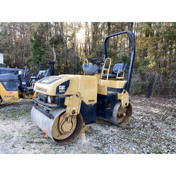 2006 CAT CB224E Roller