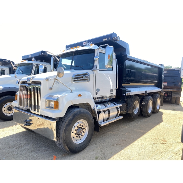 2021 WESTERN STAR 4700SF Dump Truck