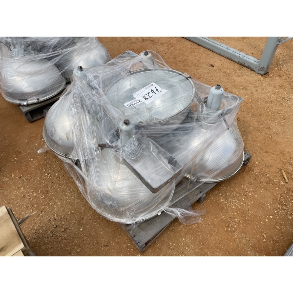 WAREHOUSE LIGHT FIXTURES