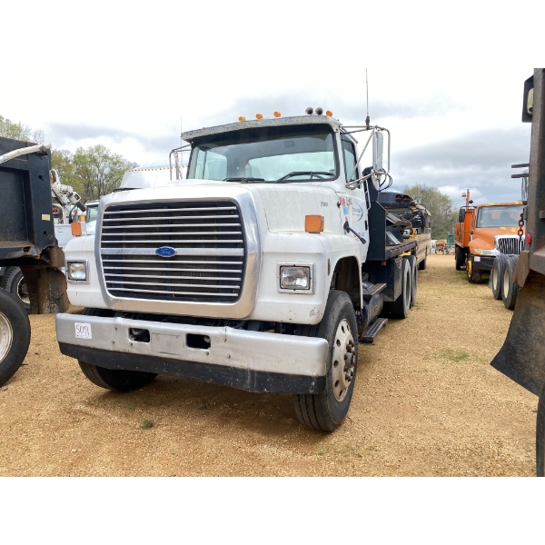 1997 FORD LT9000 Boom / Crane Truck