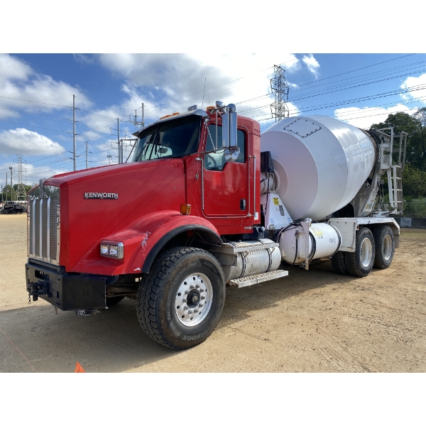 2016 KENWORTH T800 Concrete Mixer / Pump Truck