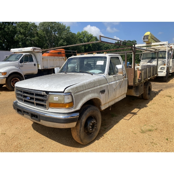 1996 FORD F-SUPER DUTY XLT Flatbed Truck