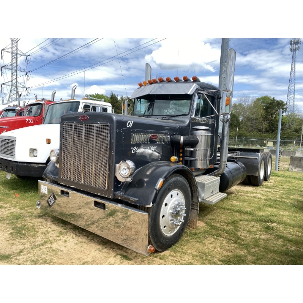 1984 PETERBILT 382 Day Cab Truck