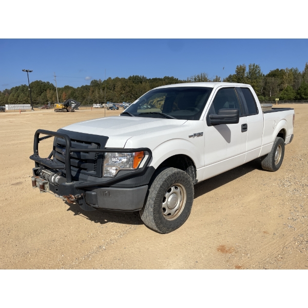2011 FORD F150 XL Pickup Truck