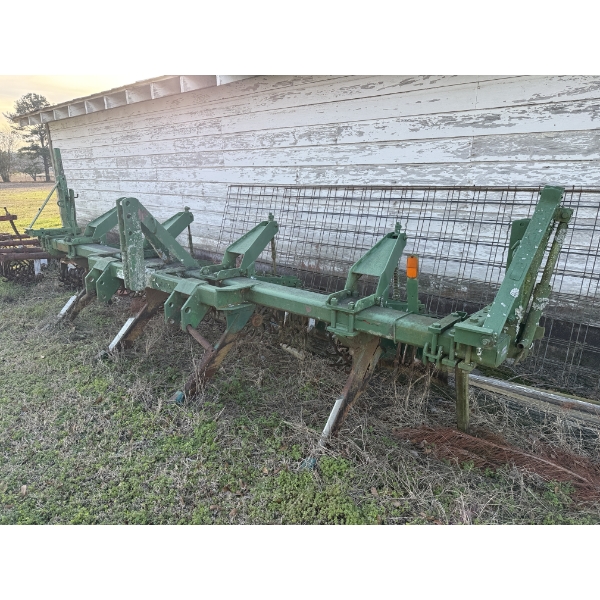 KMC 4 ROW RIPPER SPIDER Cultivator
