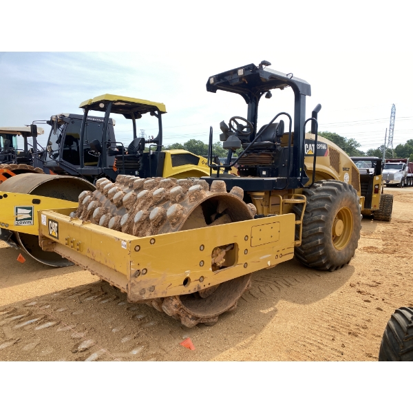 2021 CAT CP56B Roller