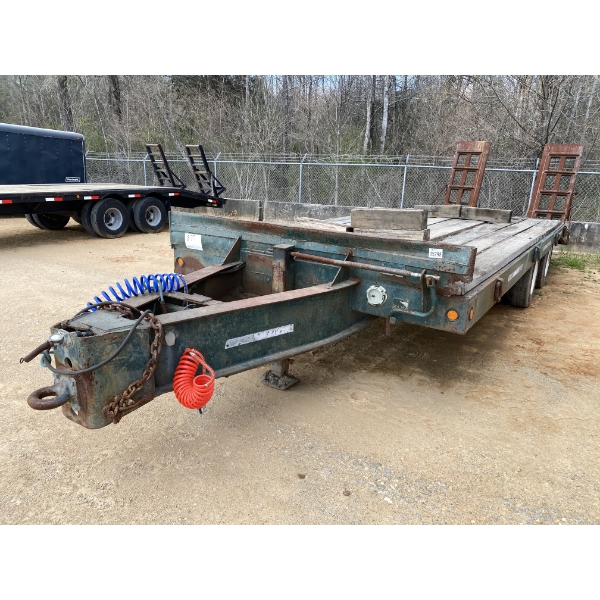 2004 EAGER BEAVER 20 TON Lowboy Trailer