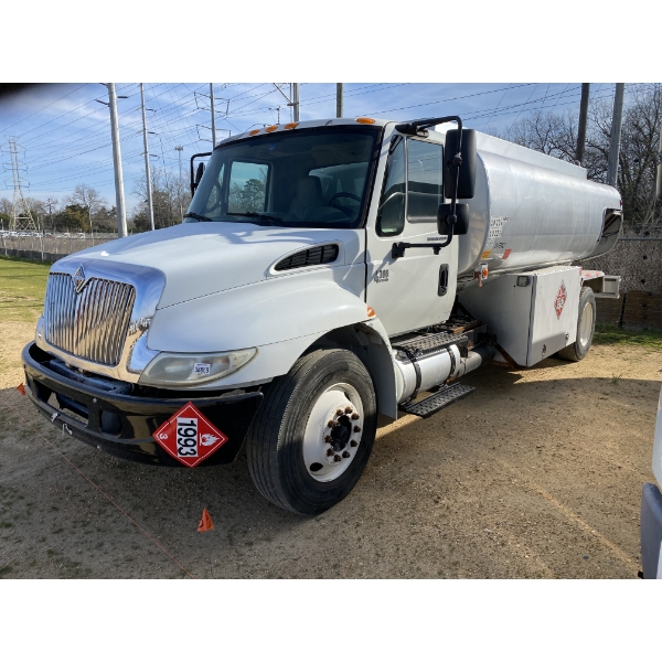 2007 INTERNATIONAL 4300 Gas / Fuel Truck