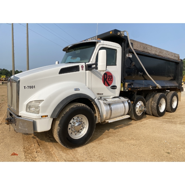 2017 KENWORTH T880 Dump Truck