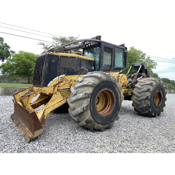 2004 CAT 535B Skidder