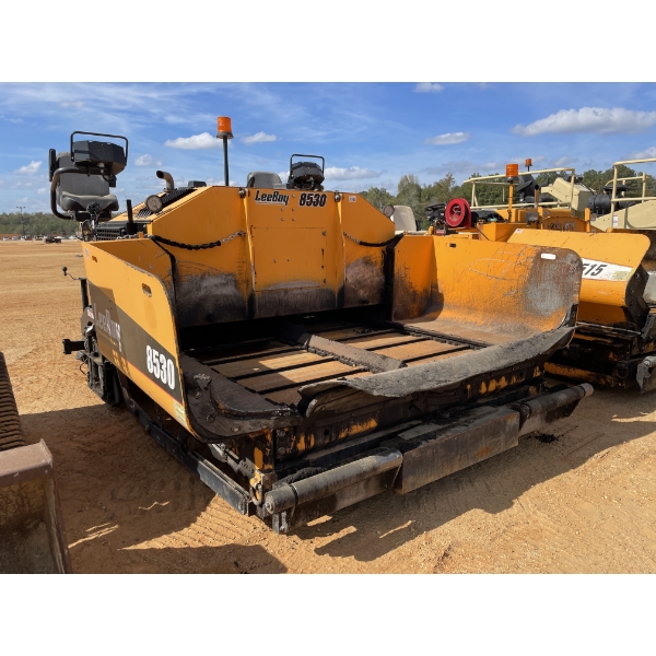 LEEBOY 8530 Asphalt Paver