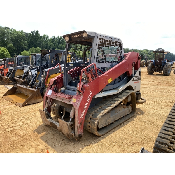 2018 TAKEUCHI TL10V-2 Skid Steer Loader - Crawler