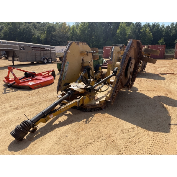 BUSHWACKER 15' Batwing Mower
