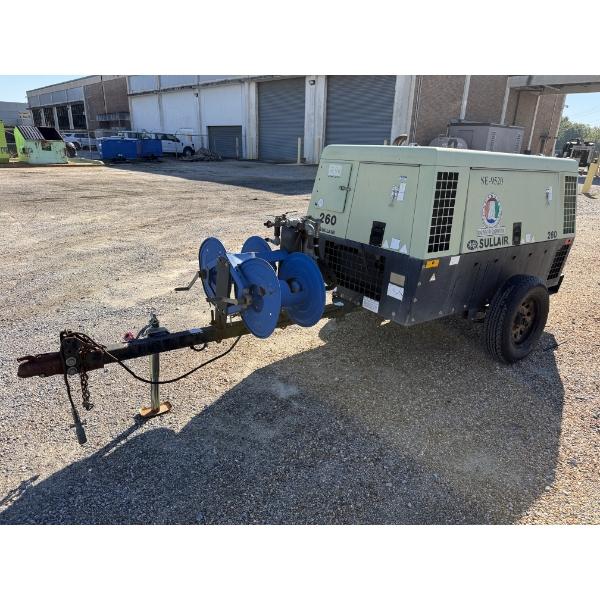 2011 SULLAIAR S260DPQ-JD Air Compressor