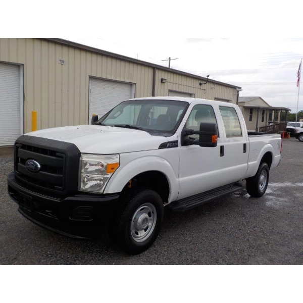 2015 FORD F250 XL Pickup Truck