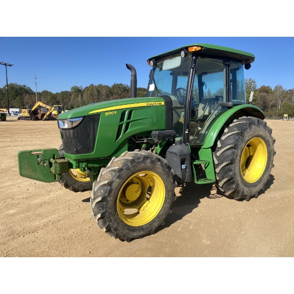 2021 JOHN DEERE 5100E Farm Tractor