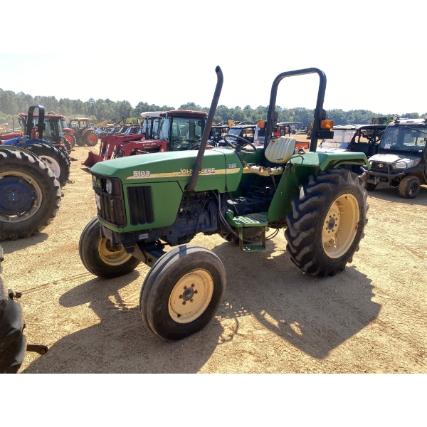 JOHN DEERE 5103 Farm Tractor