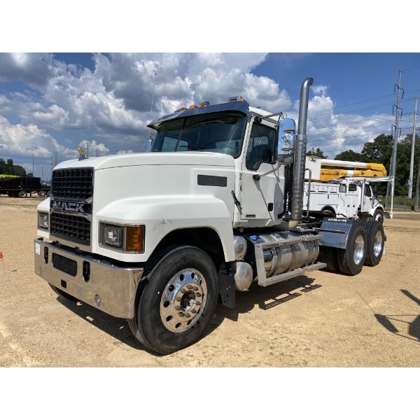 2024 MACK PI64T Day Cab Truck