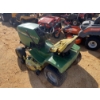 Image 4 : JOHN DEERE RIDING LAWN MOWER Lawn Mower