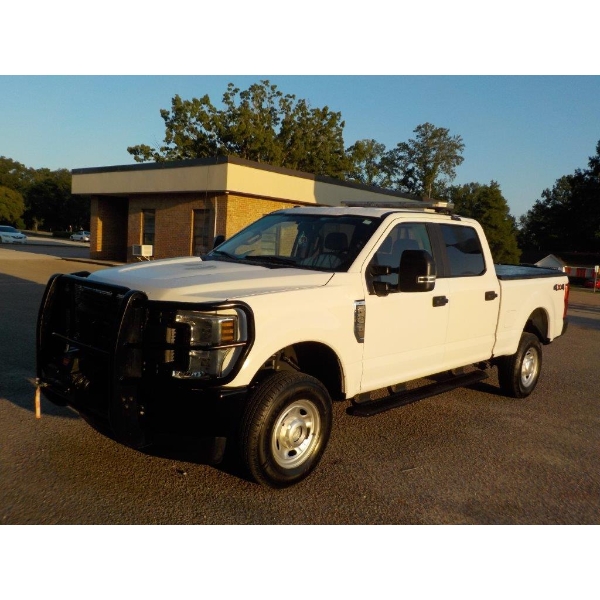 2019 FORD F350 XL Pickup Truck