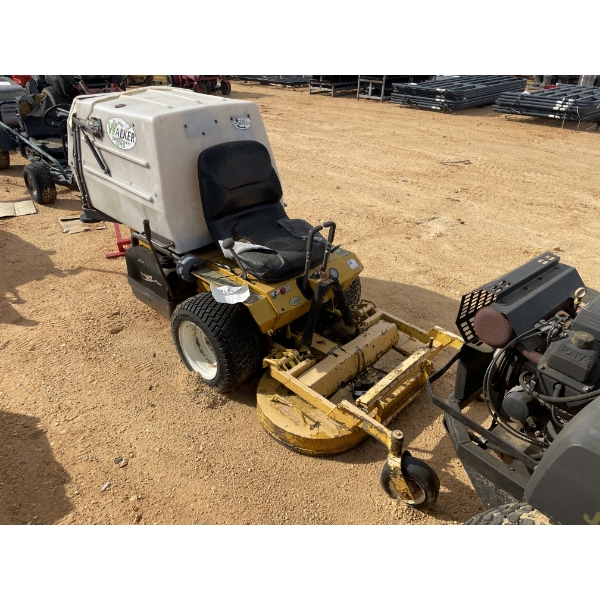 WALKER MCGHS ZERO TURN Lawn Mower
