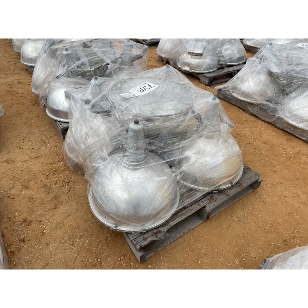WAREHOUSE LIGHT FIXTURES