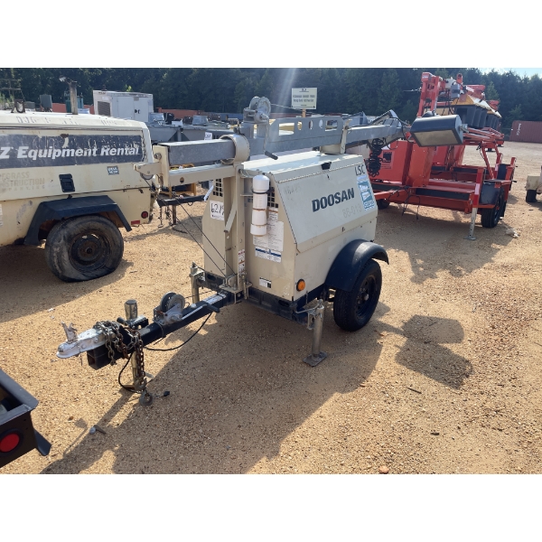 2017 DOOSAN  Light Tower