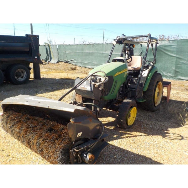 2010 JOHN DEERE 4320 Farm Tractor