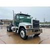 Image 2 : 2015 MACK CHU613 Day Cab Truck