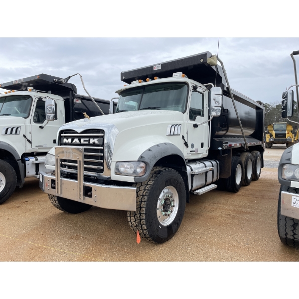 2021 MACK GR64F Dump Truck