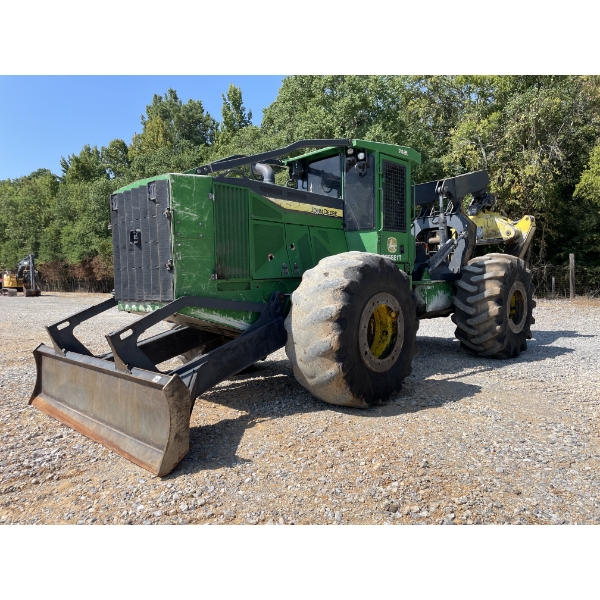 2017 JOHN DEERE 748L Skidder