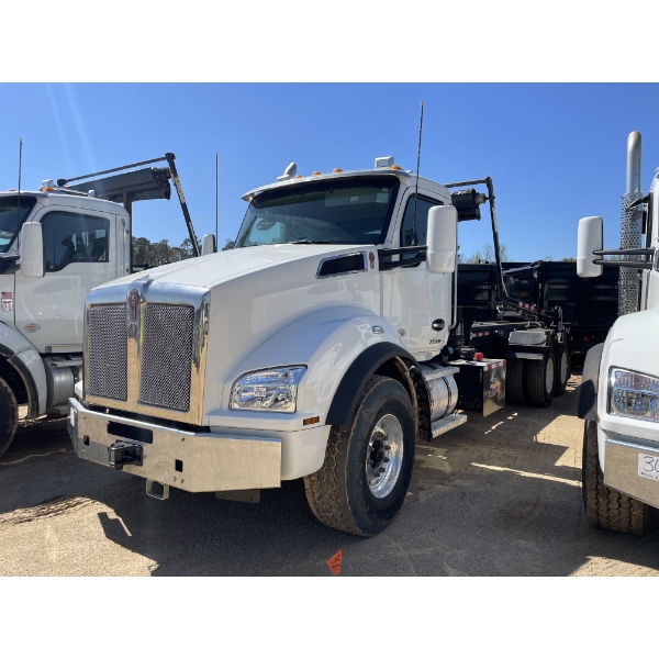2025 KENWORTH T880 Roll Off Truck