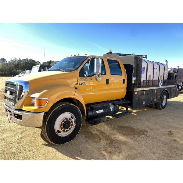 2008 FORD F750 FUEL & Water Truck