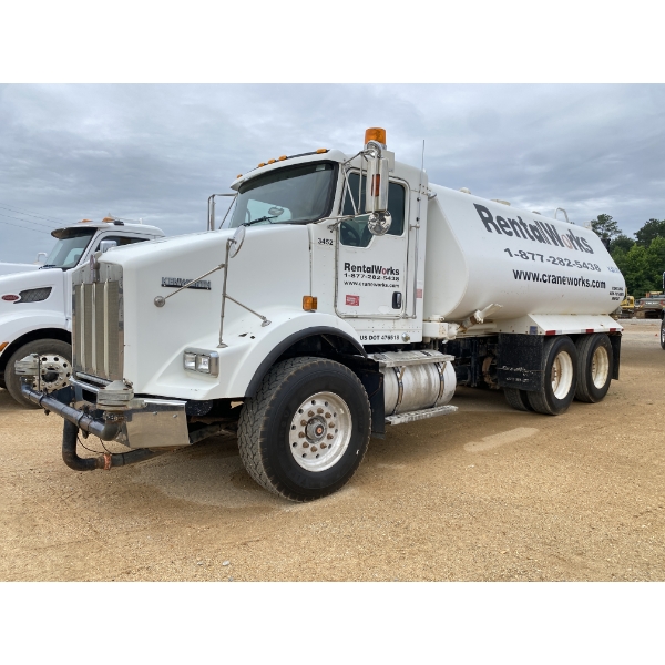 2008 KENWORTH T800 Water Truck