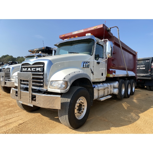 2018 MACK GU713 Dump Truck
